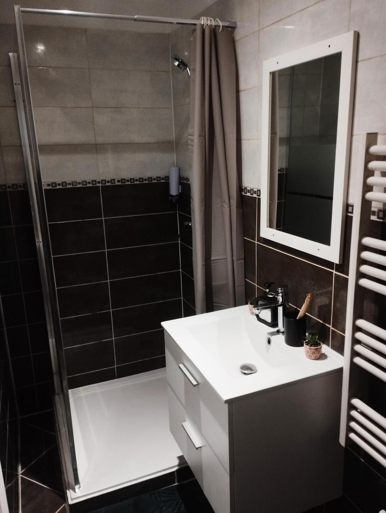 Appartement Avec Cour Plein Centre Foix Buitenkant foto