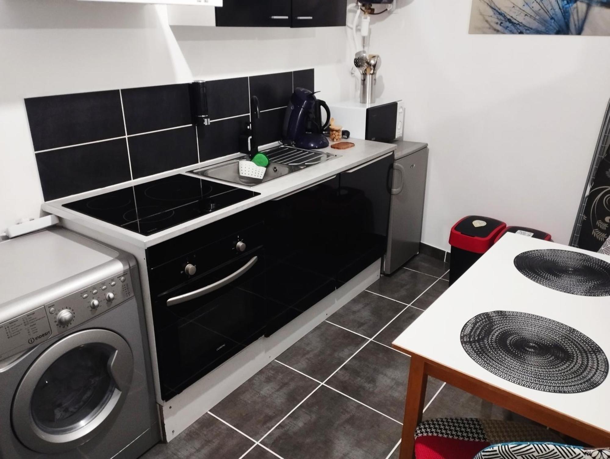 Appartement Avec Cour Plein Centre Foix Buitenkant foto